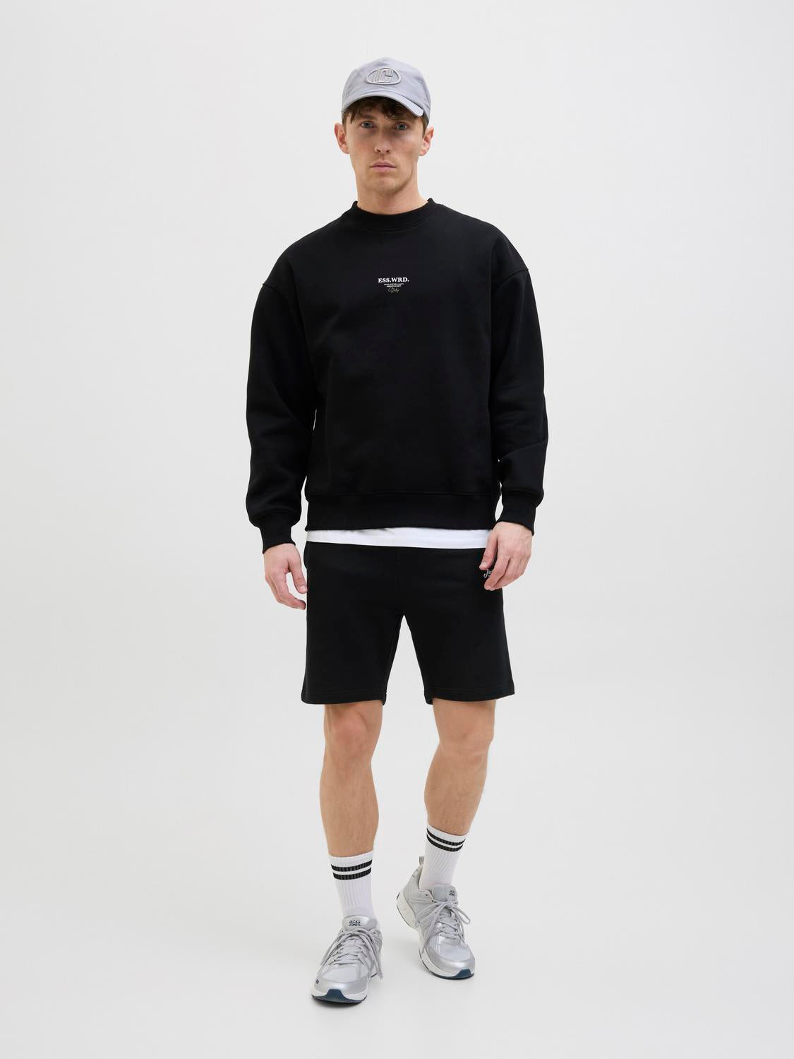 model_shot-front_full