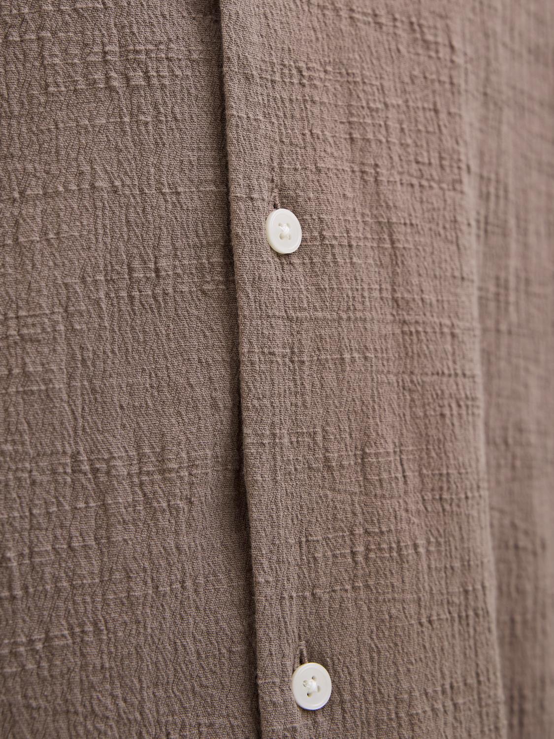 model_shot-detail