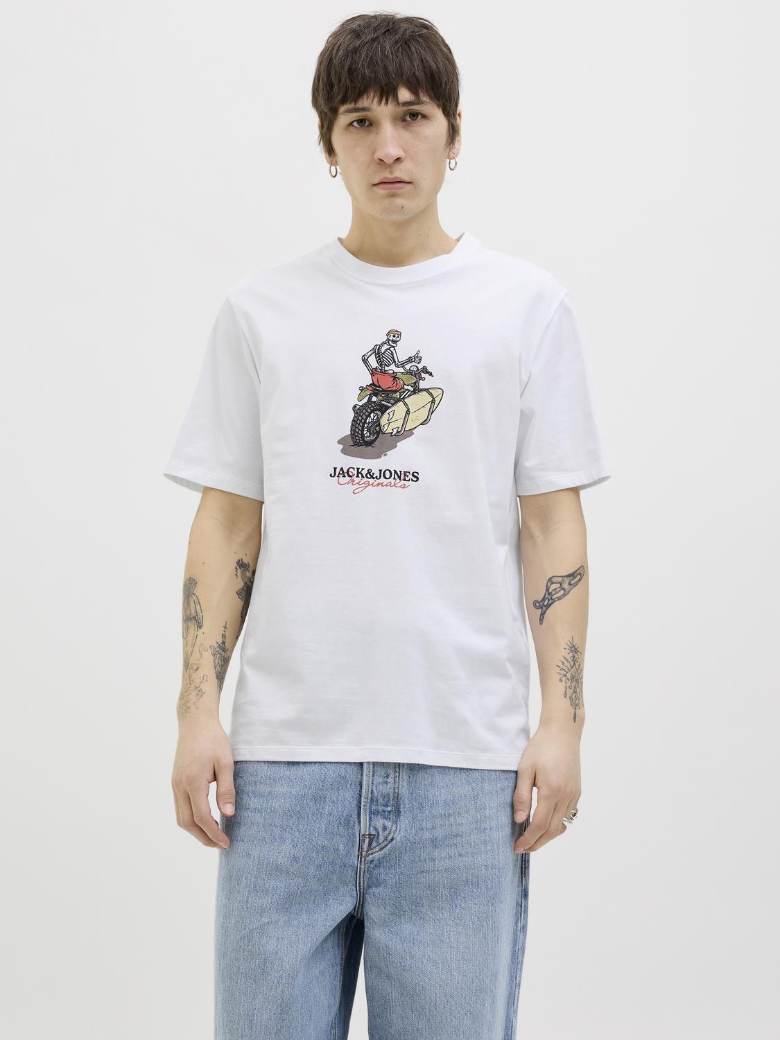 model_shot-front