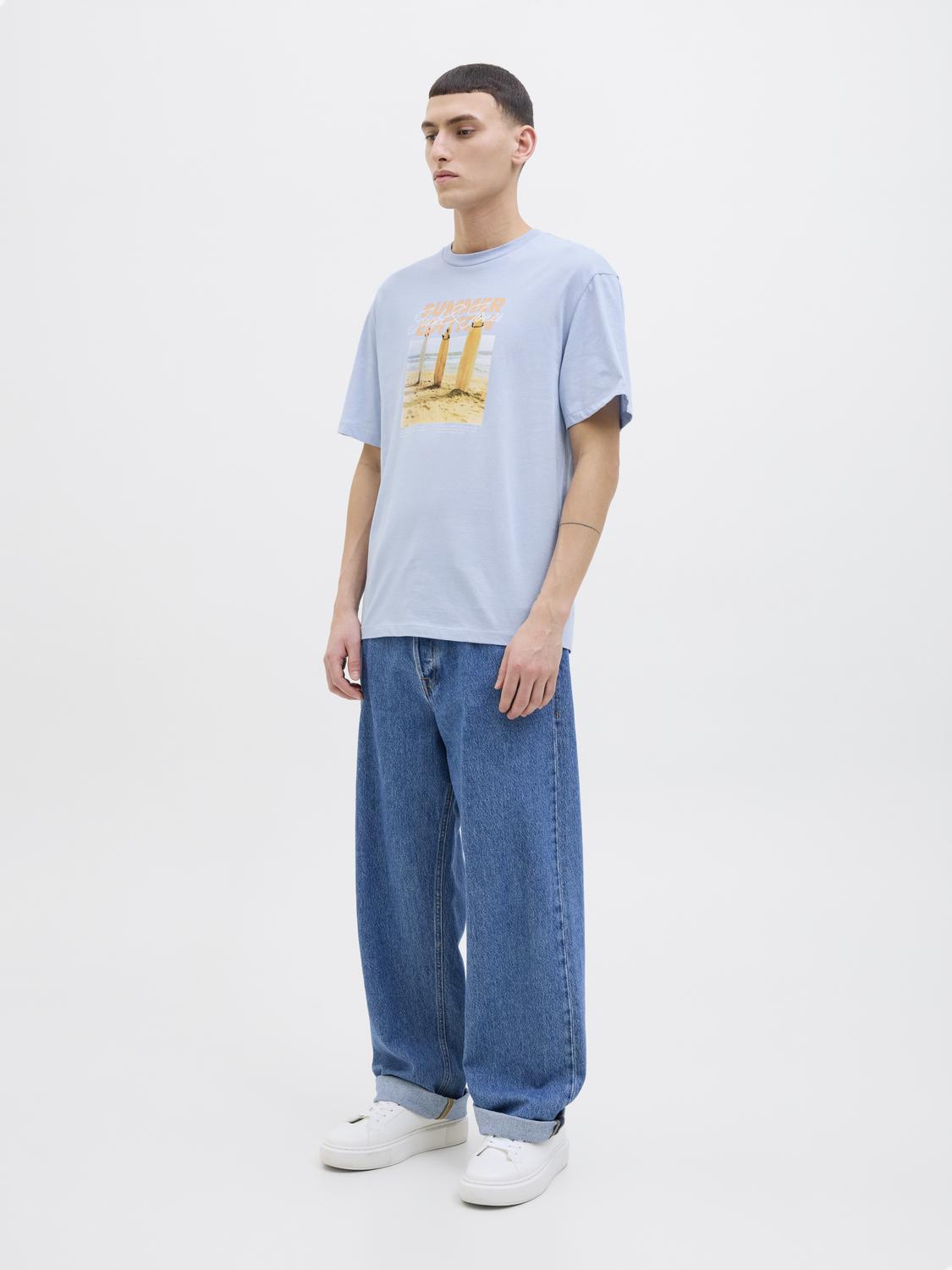 model_shot-front_full