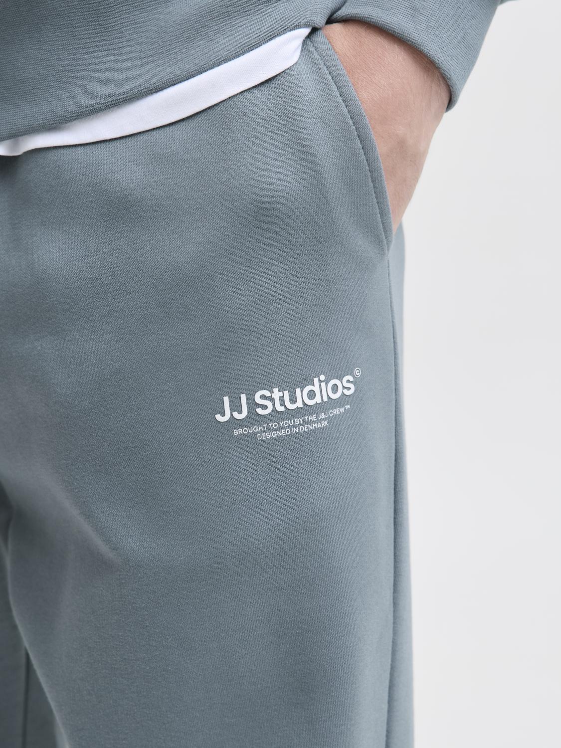 model_shot-detail