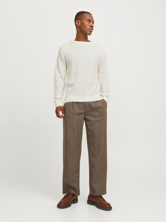 model_shot-front_full