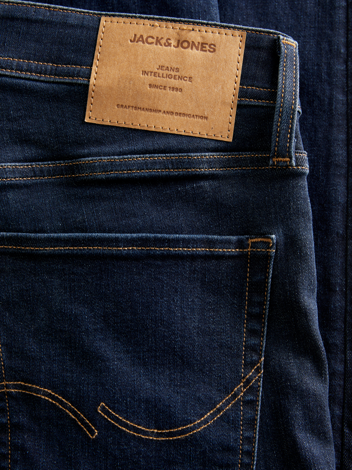 model_shot-detail