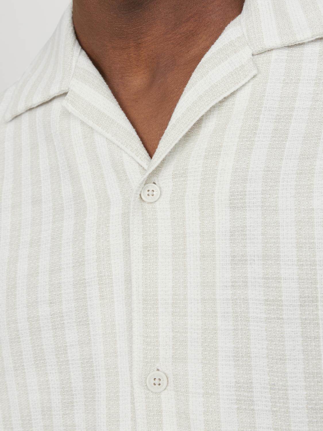 model_shot-detail