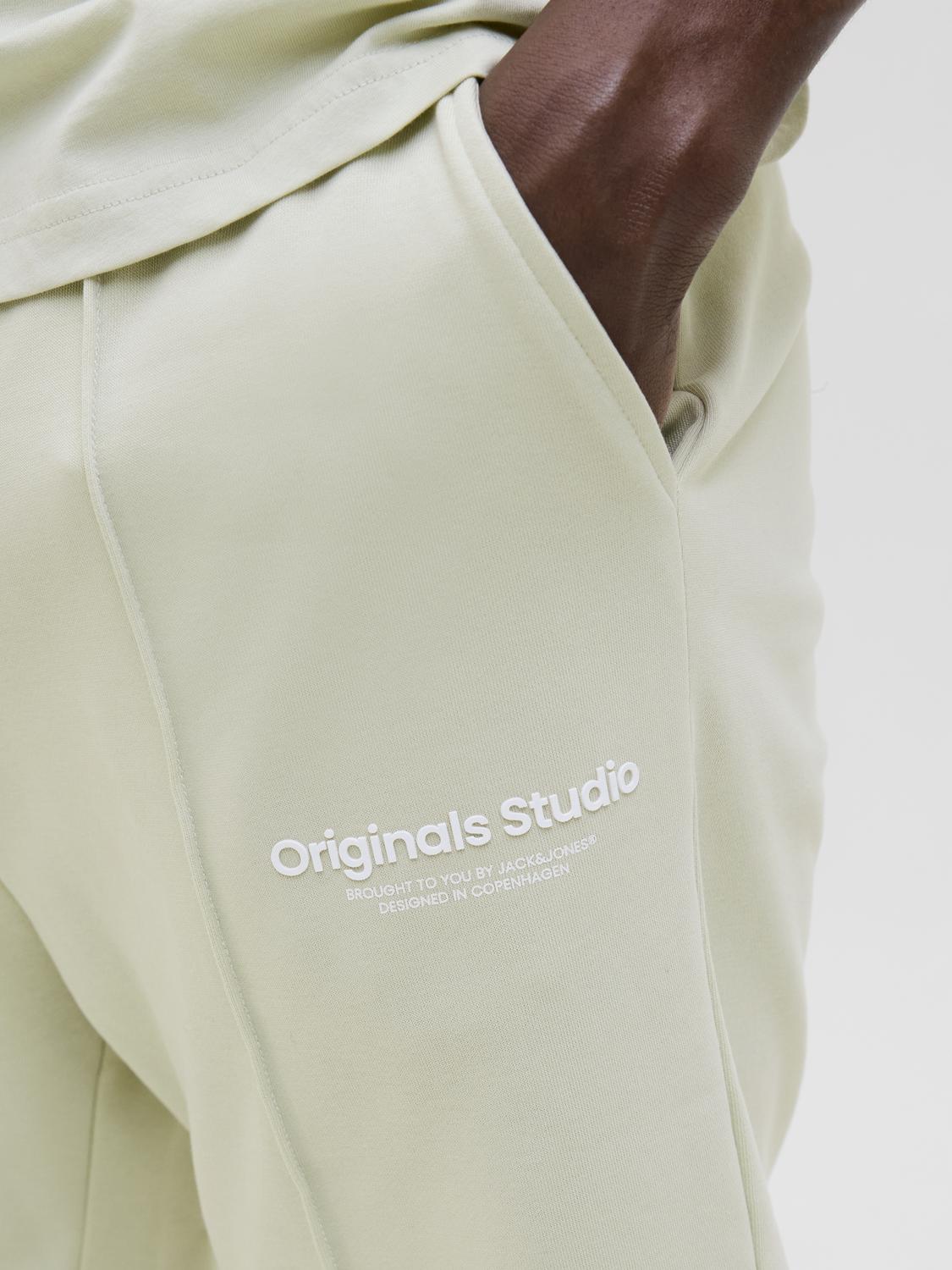 model_shot-detail
