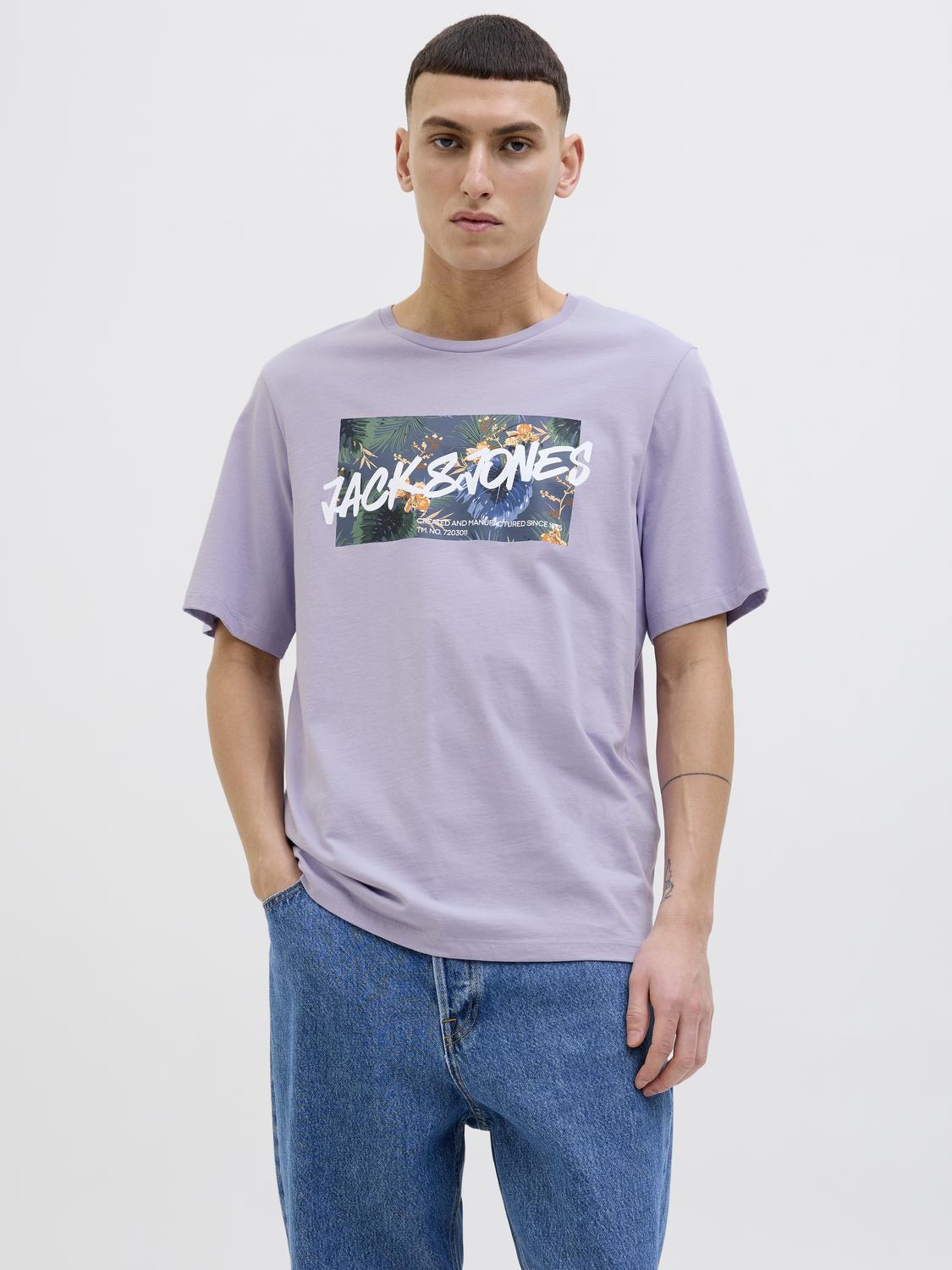model_shot-front