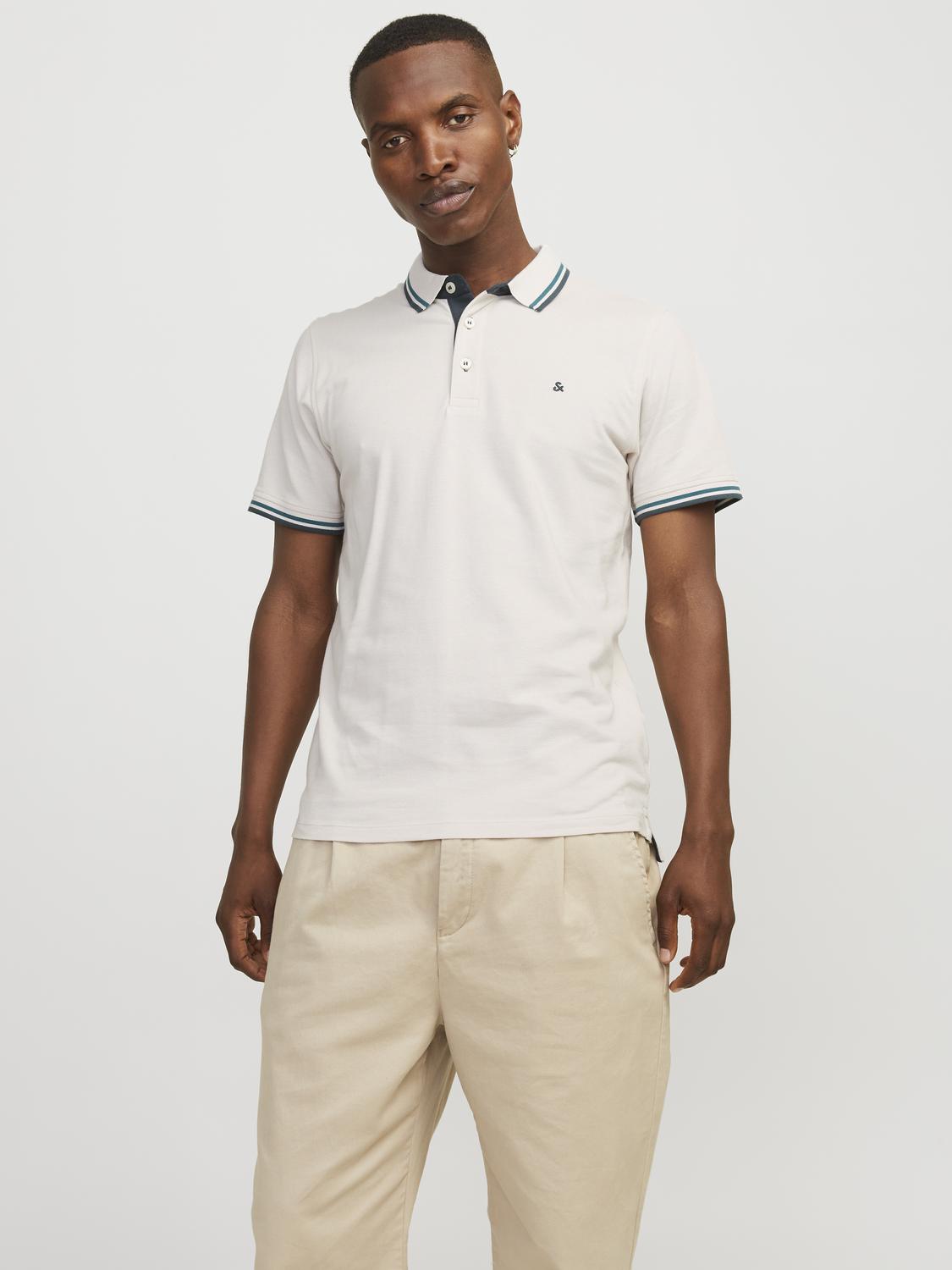model_shot-front