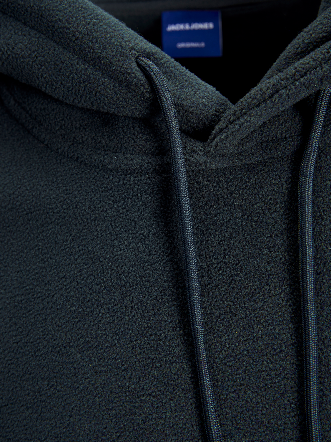 model_shot-detail