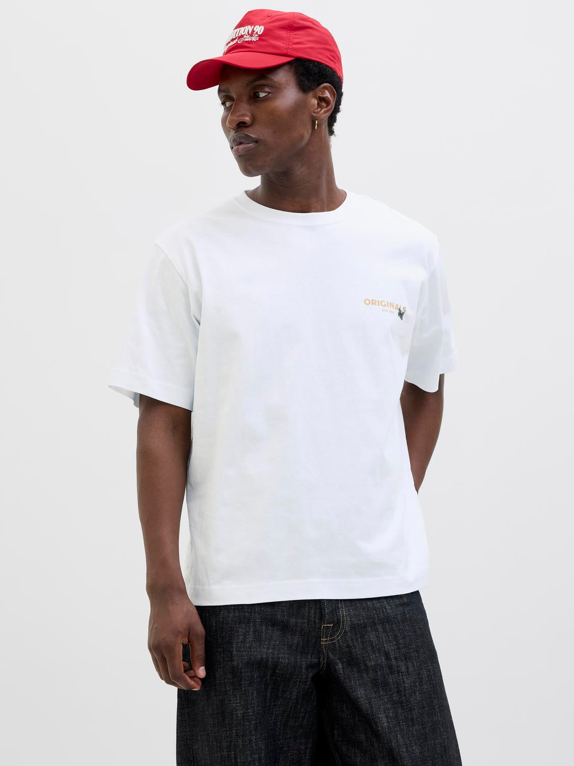 model_shot-front