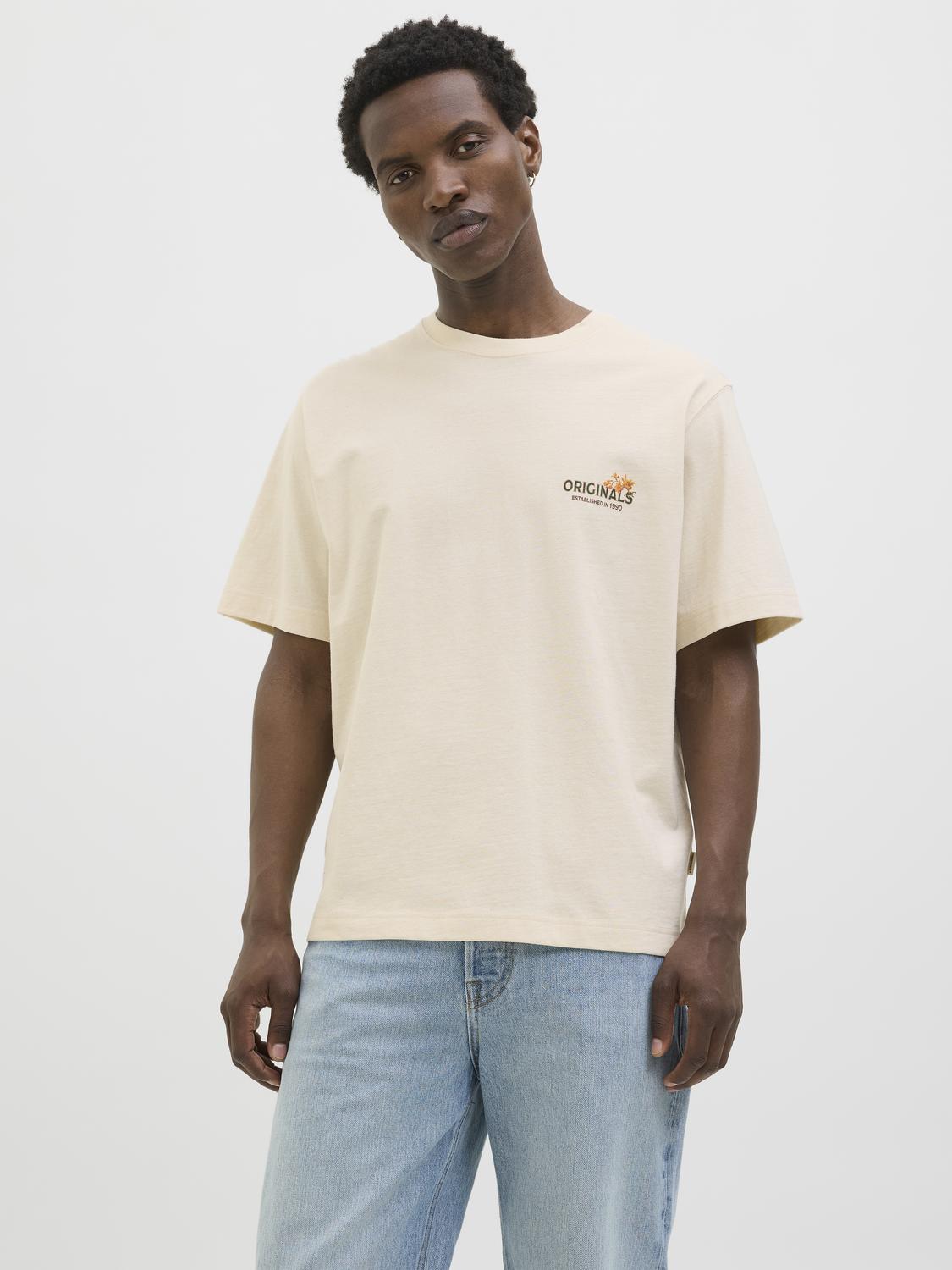 model_shot-front