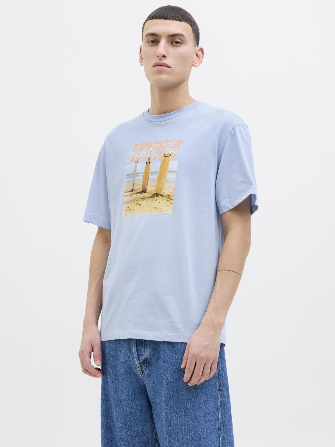 model_shot-front