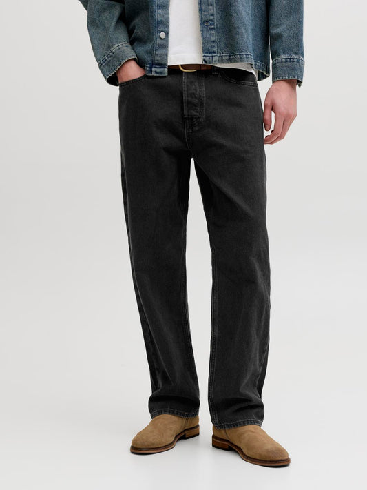 model_shot-front