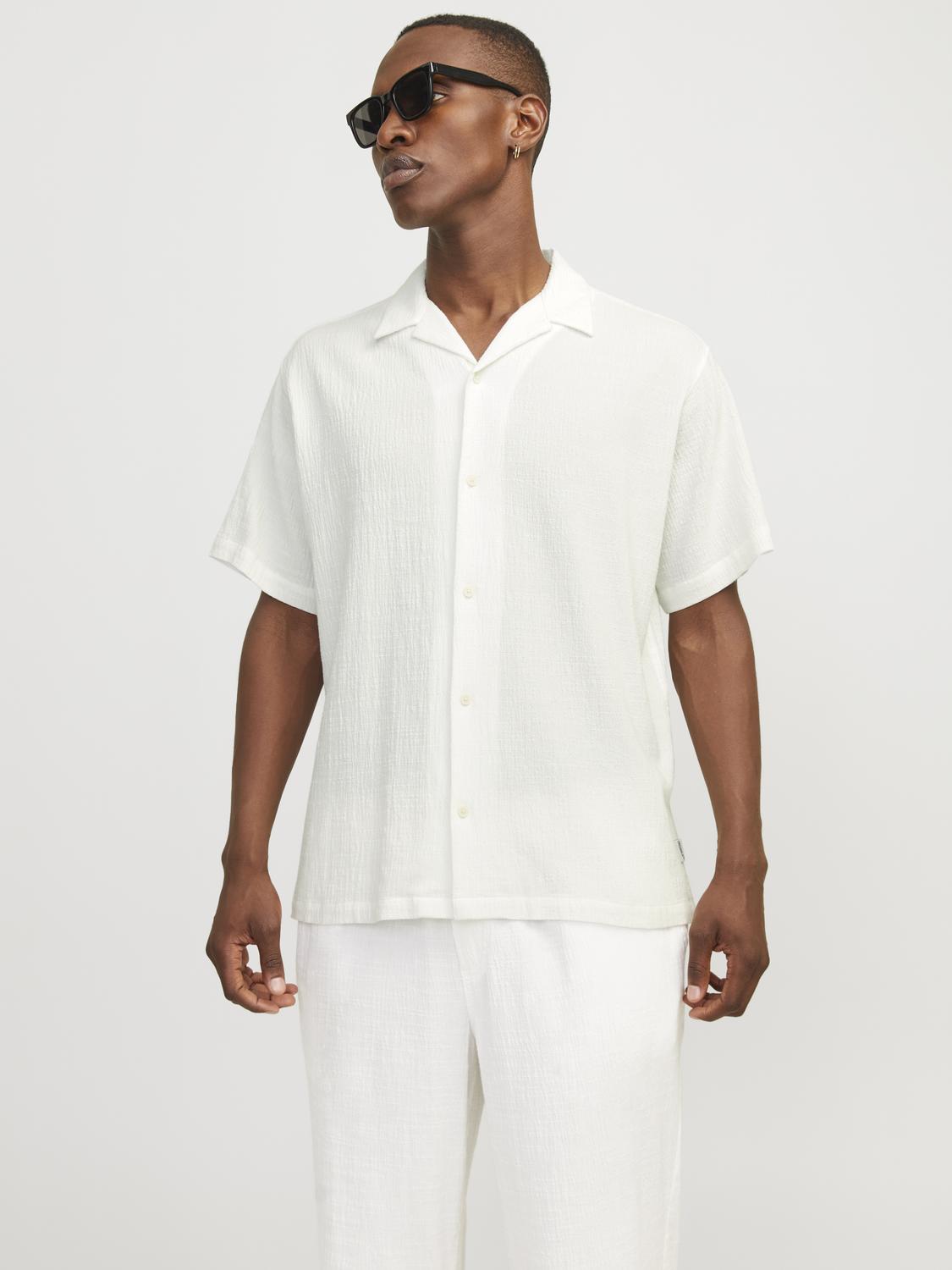 model_shot-front