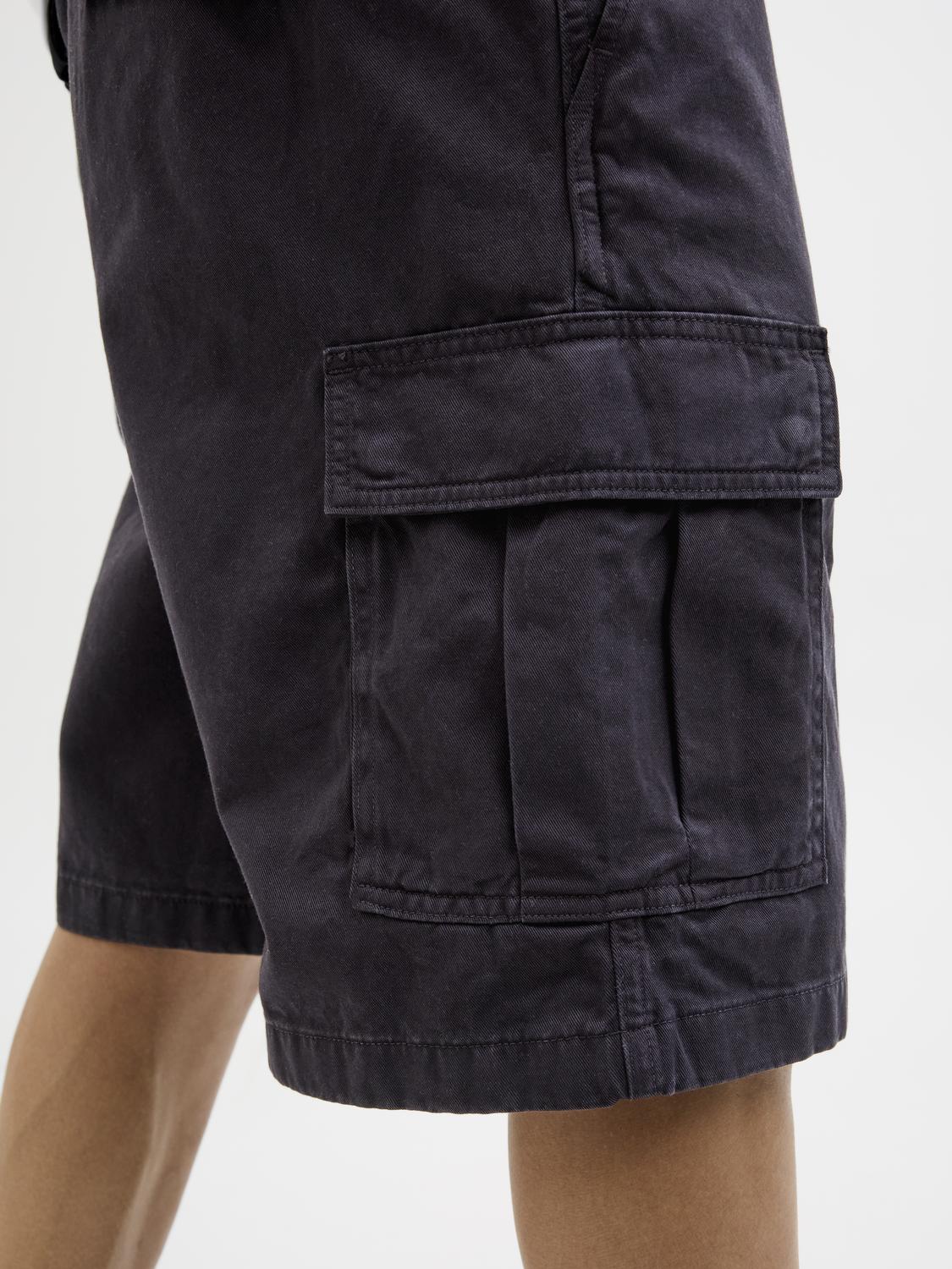 model_shot-detail