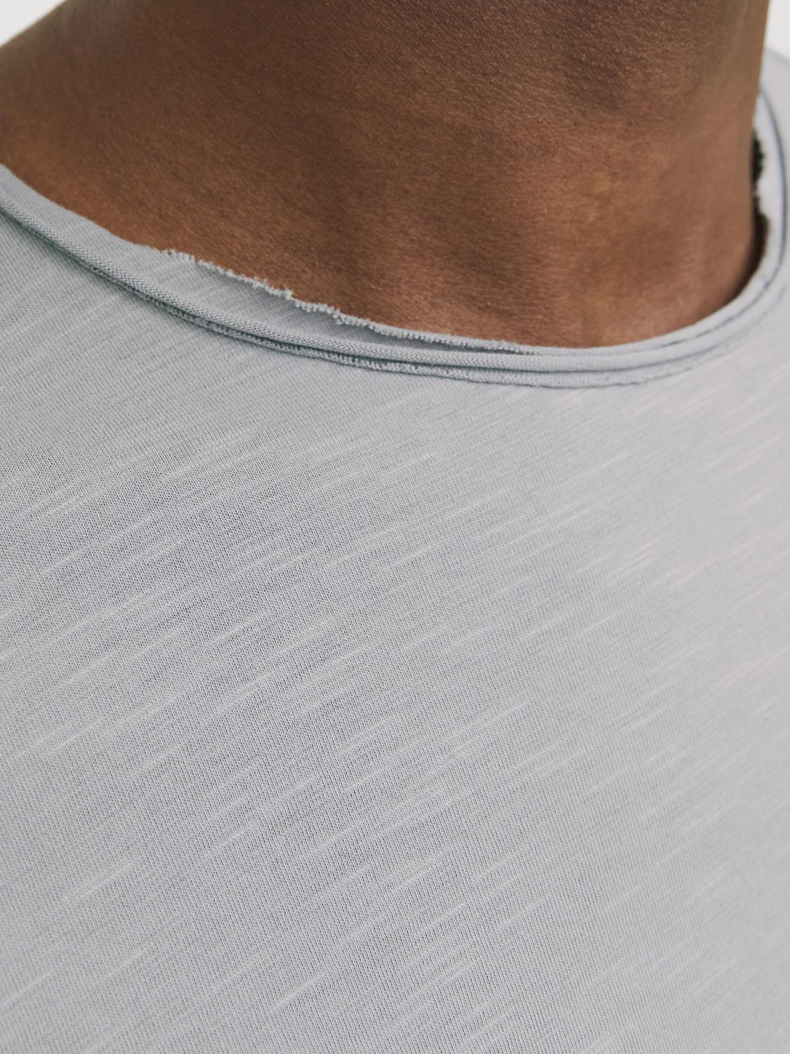 model_shot-detail