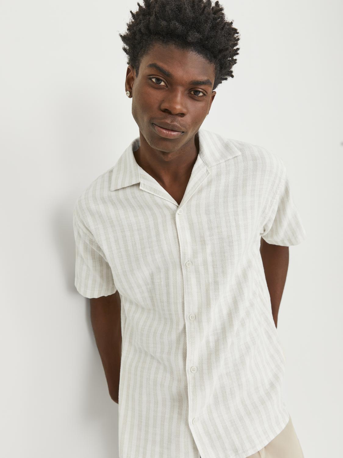 model_shot-creative