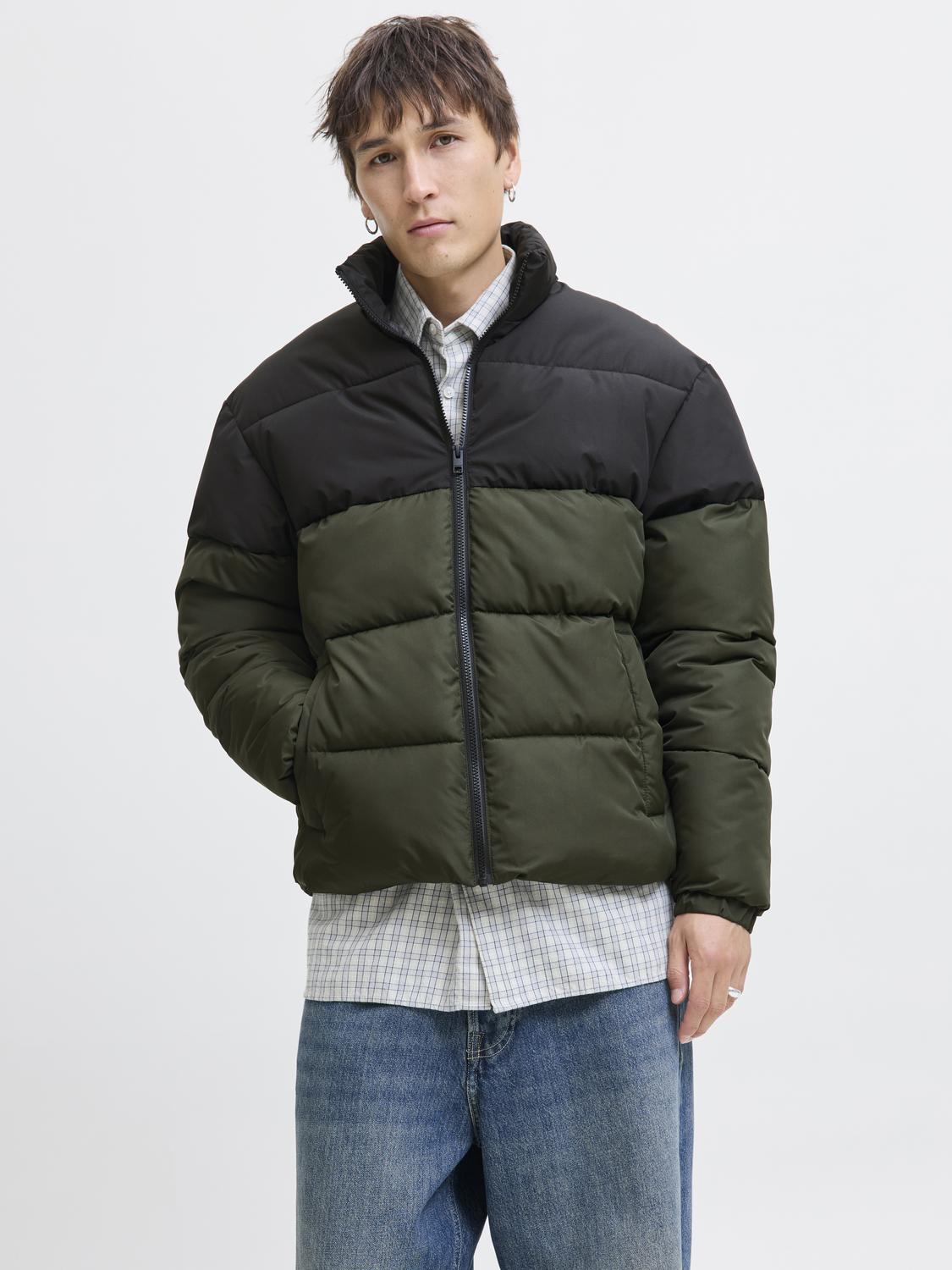 model_shot-front