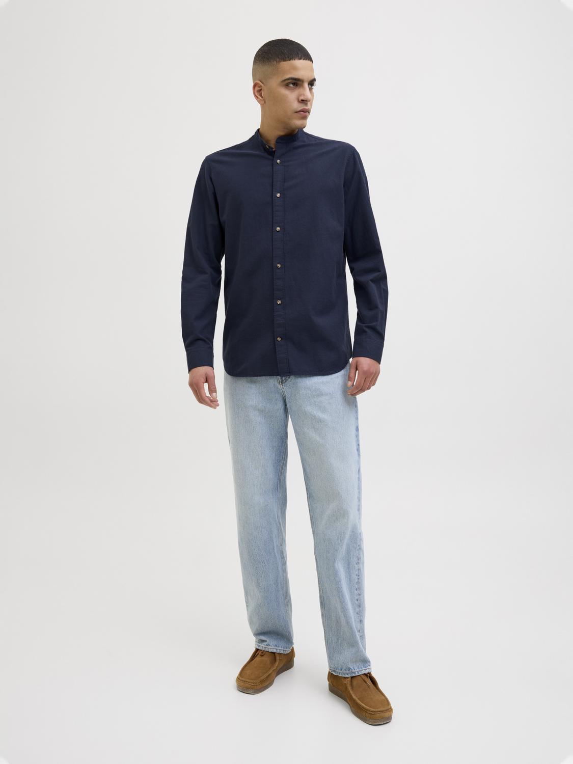 model_shot-front_full