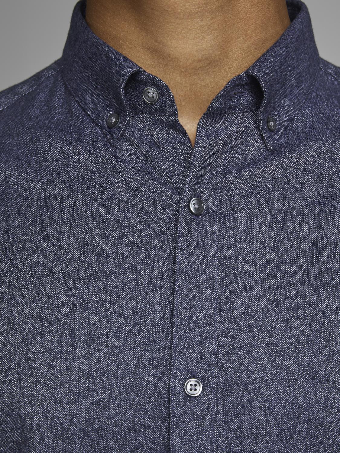 model_shot-detail