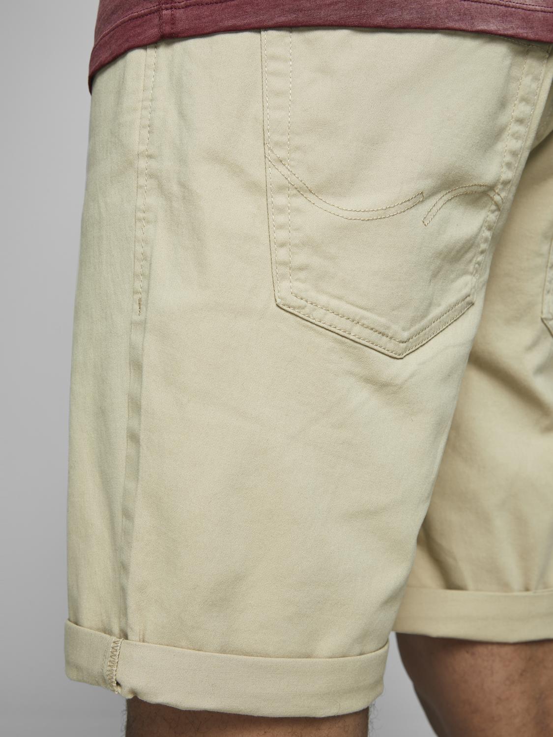 model_shot-detail