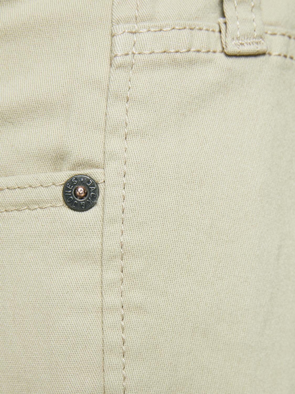 model_shot-detail