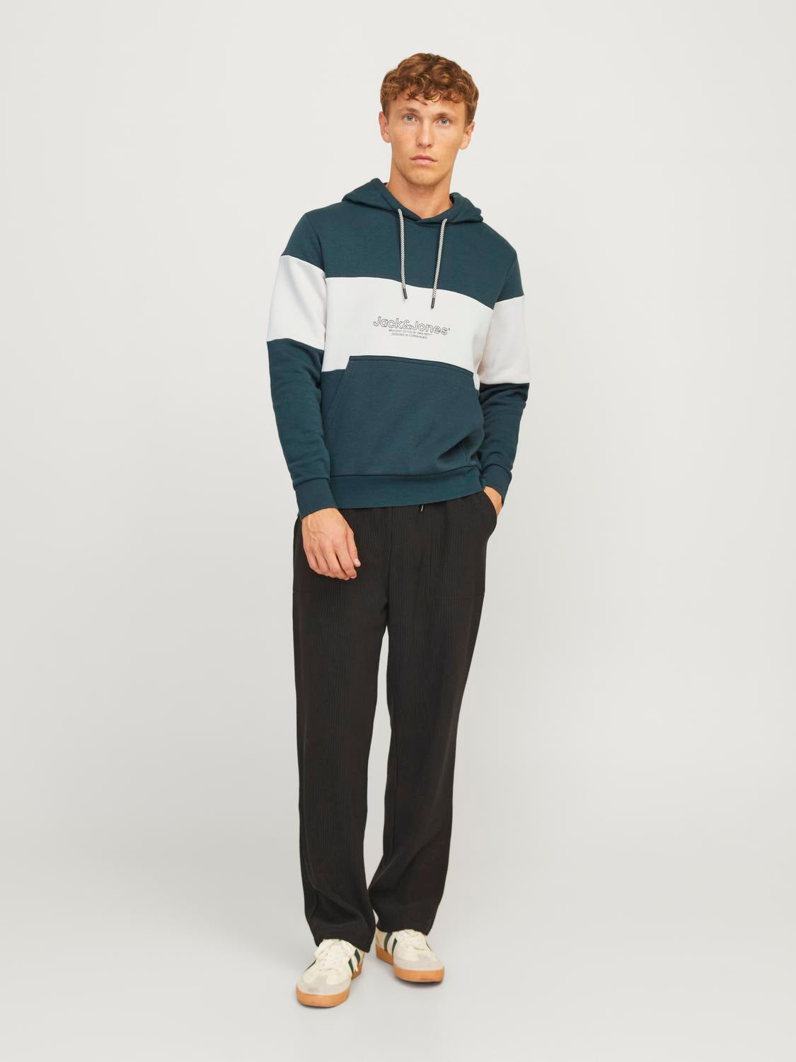 model_shot-front_full