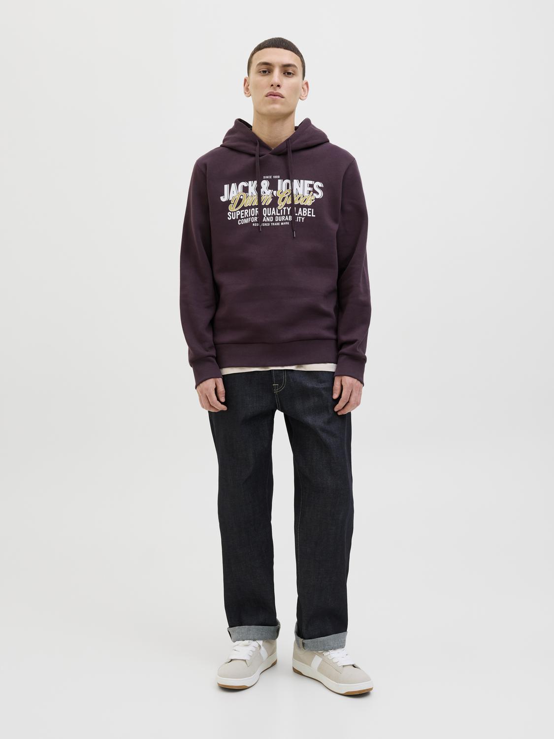 model_shot-front_full