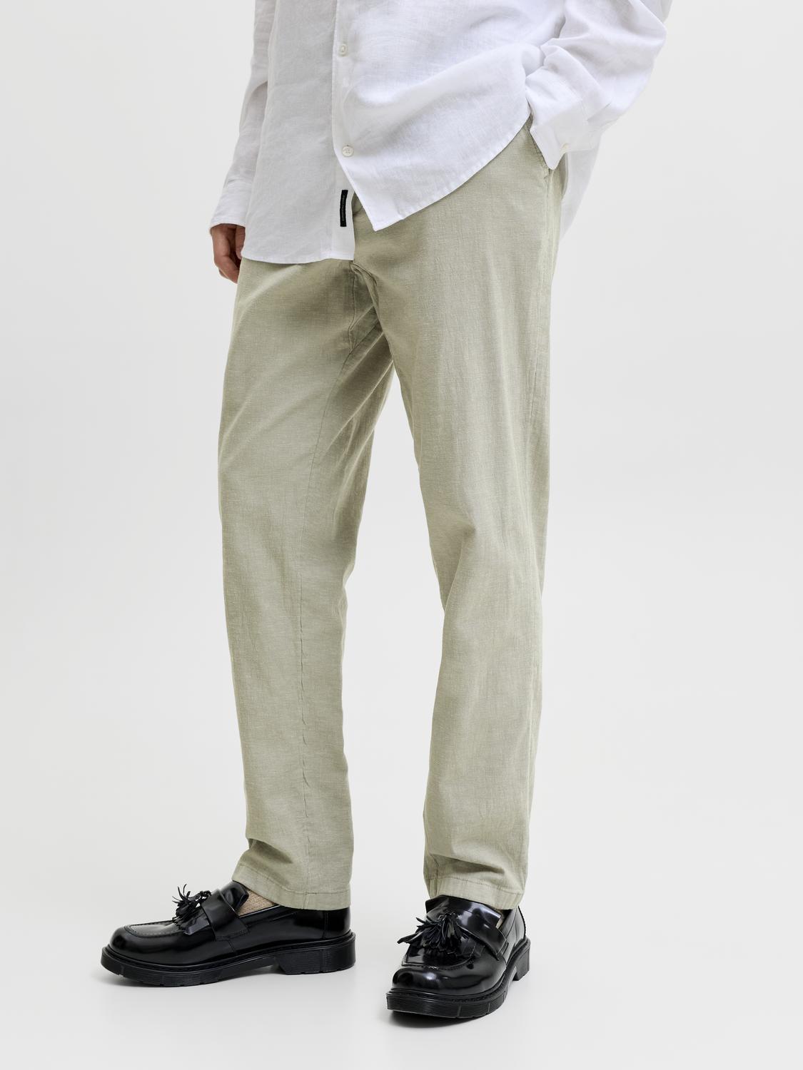 model_shot-front