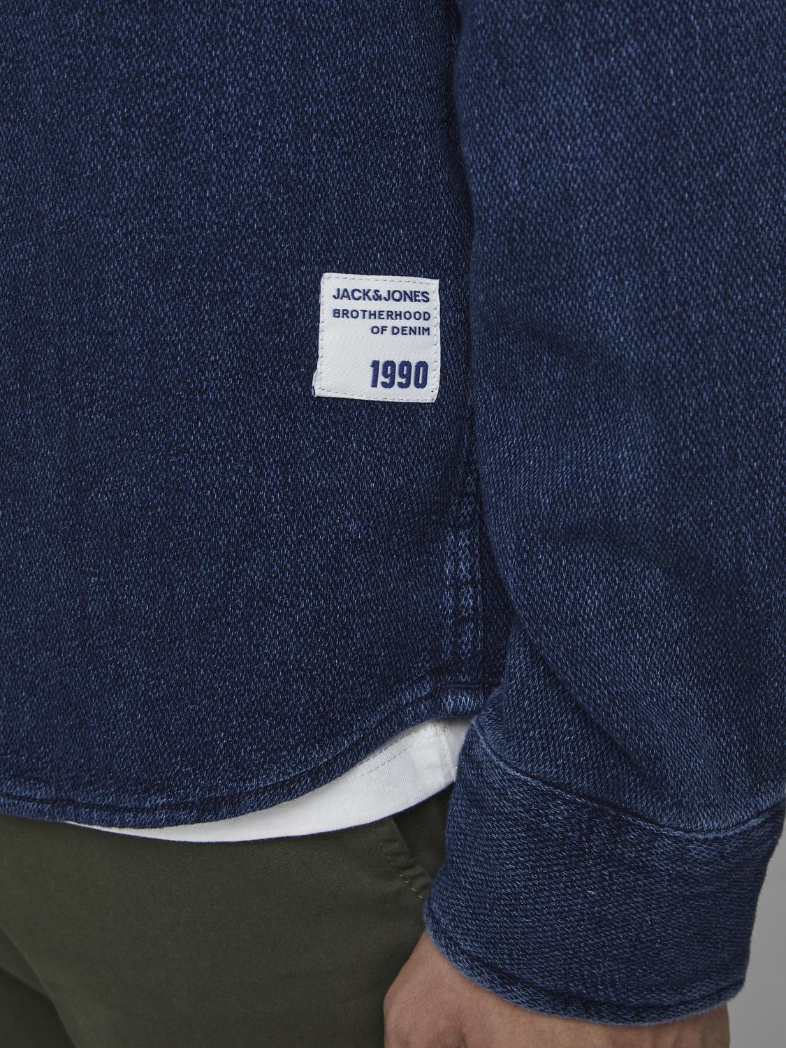 model_shot-detail