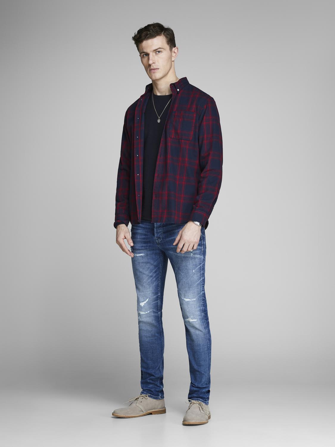 model_shot-front_full