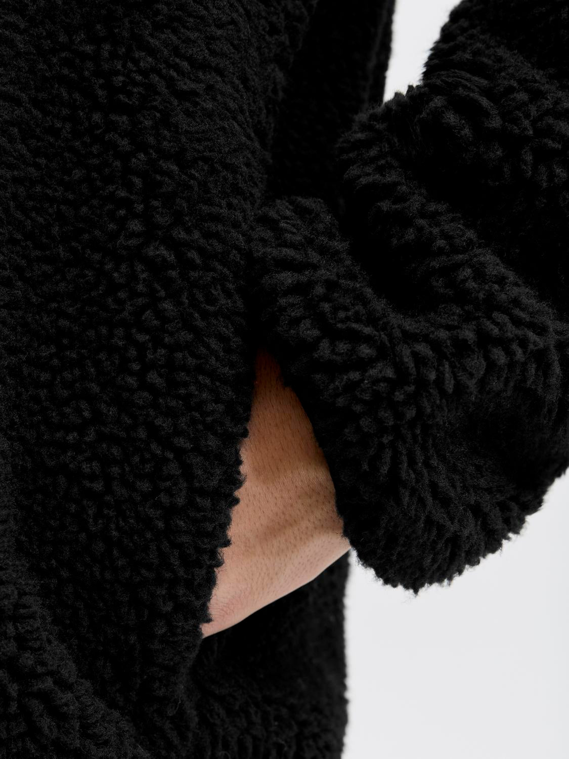 model_shot-detail