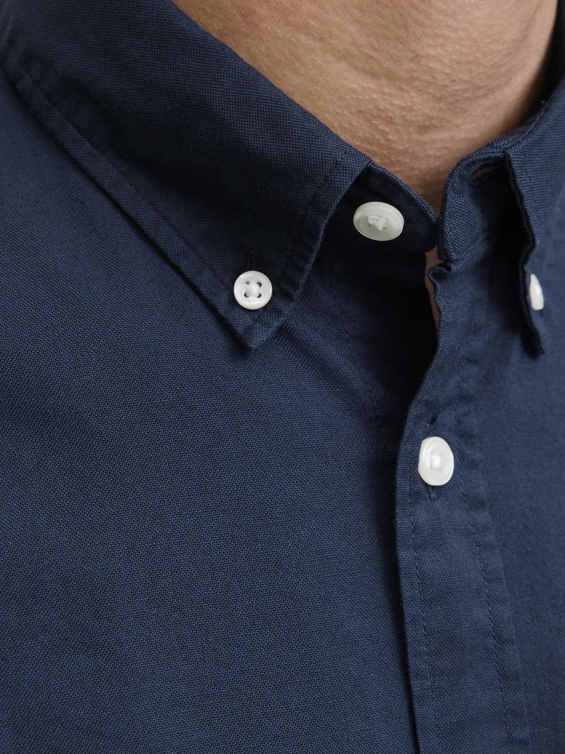 model_shot-detail