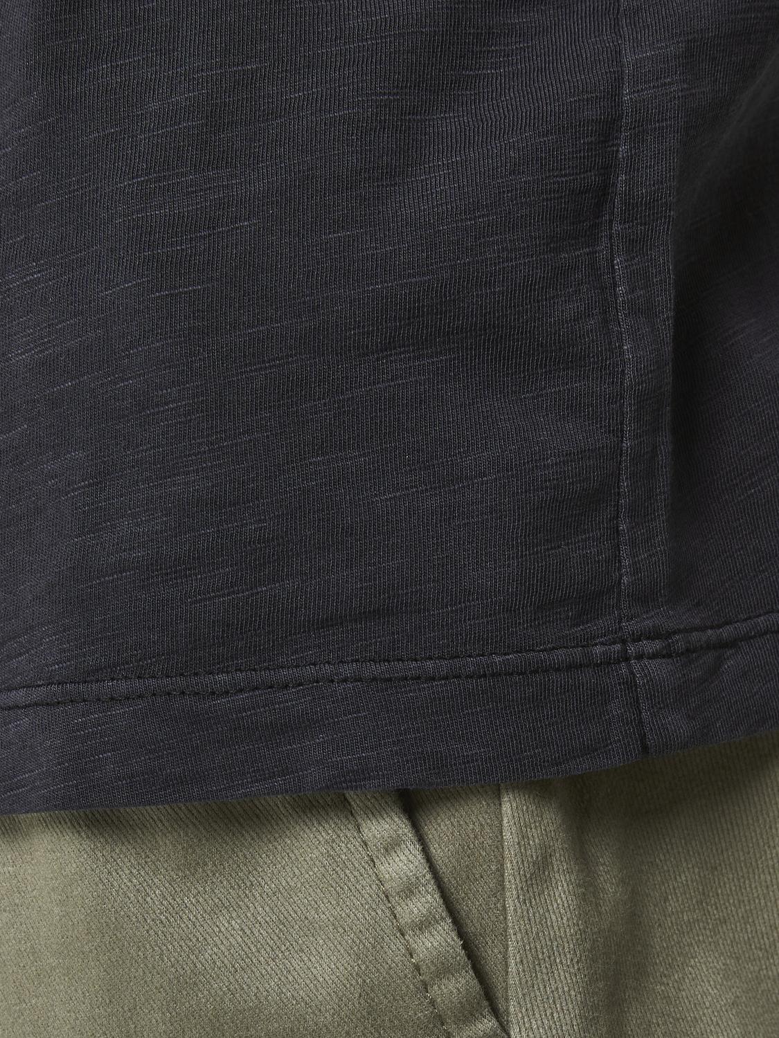 model_shot-detail