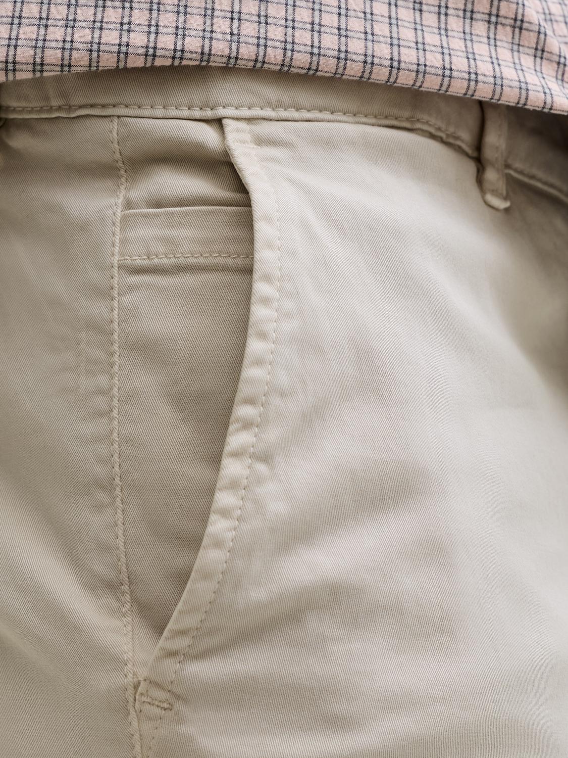 model_shot-detail