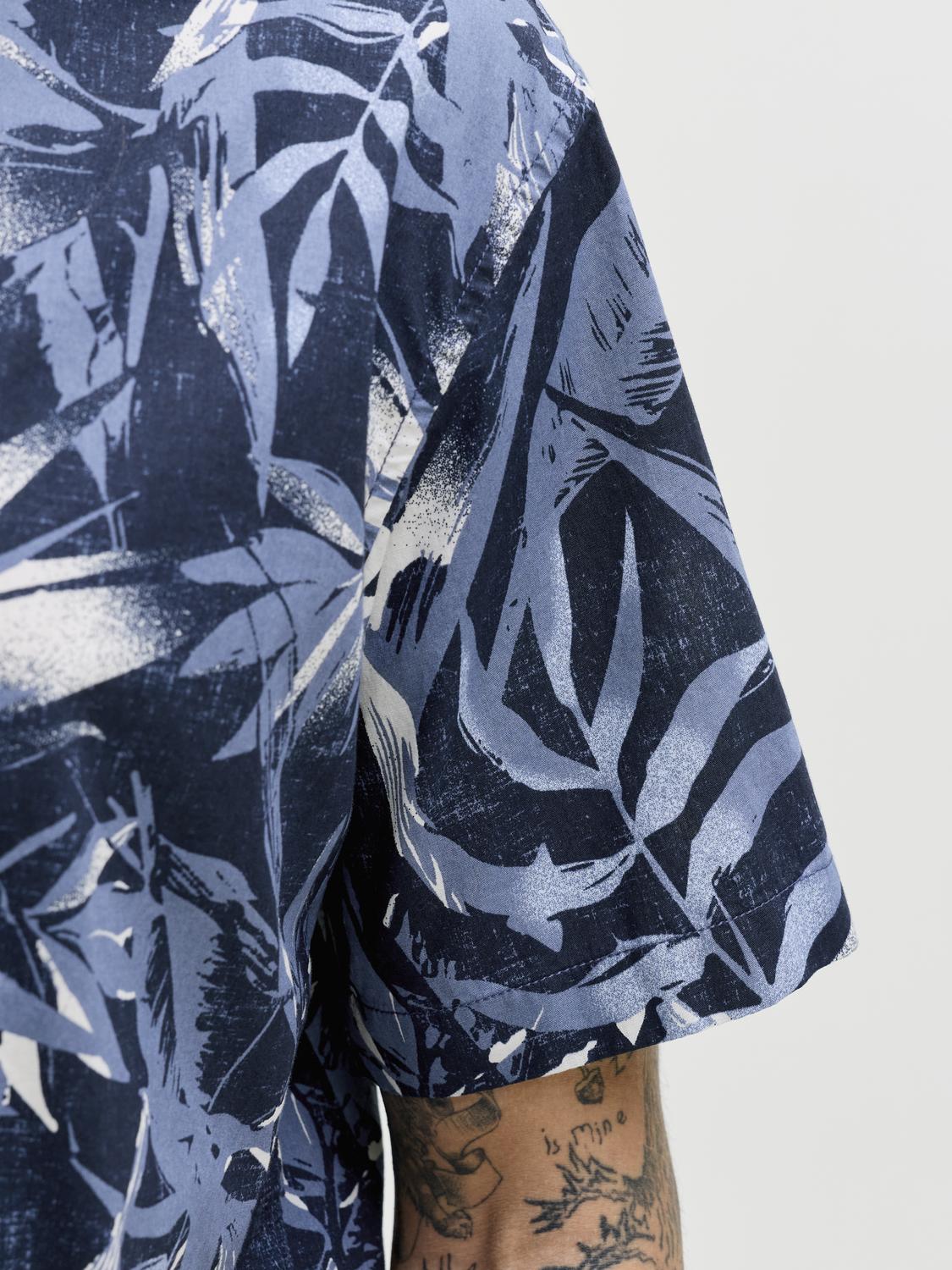 model_shot-detail