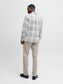 model_shot-back