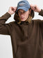 model_shot-creative