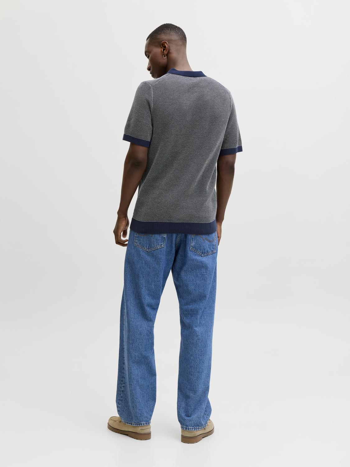 model_shot-back