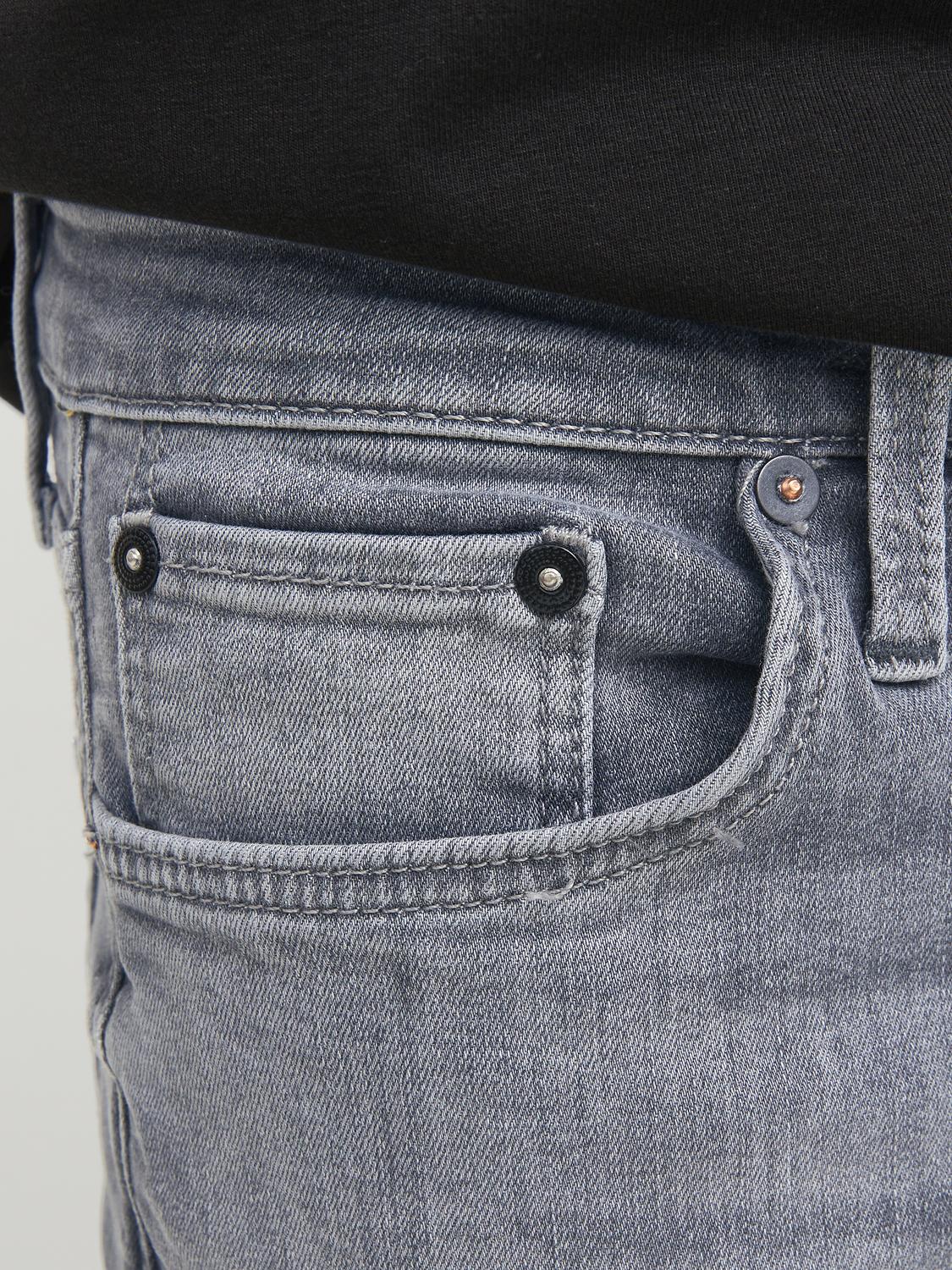 model_shot-detail