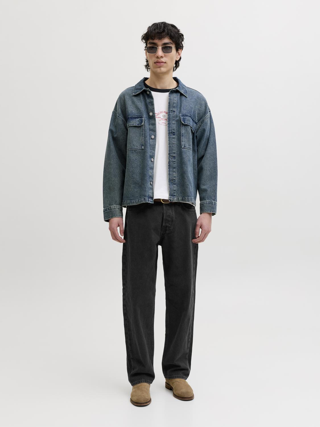 model_shot-front_full