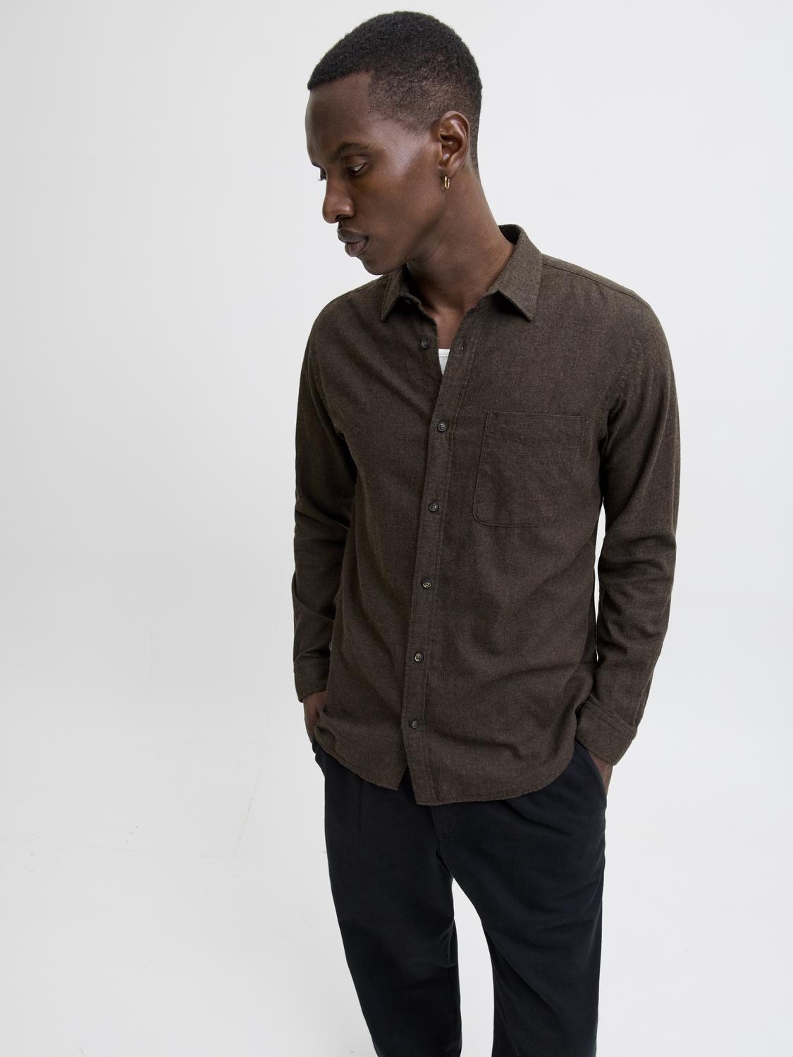model_shot-creative