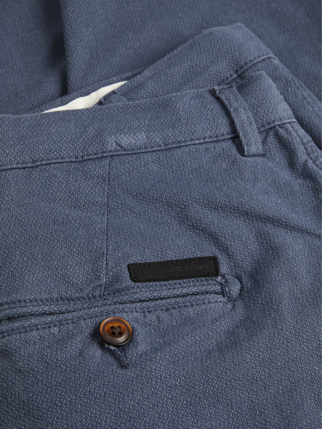 model_shot-detail