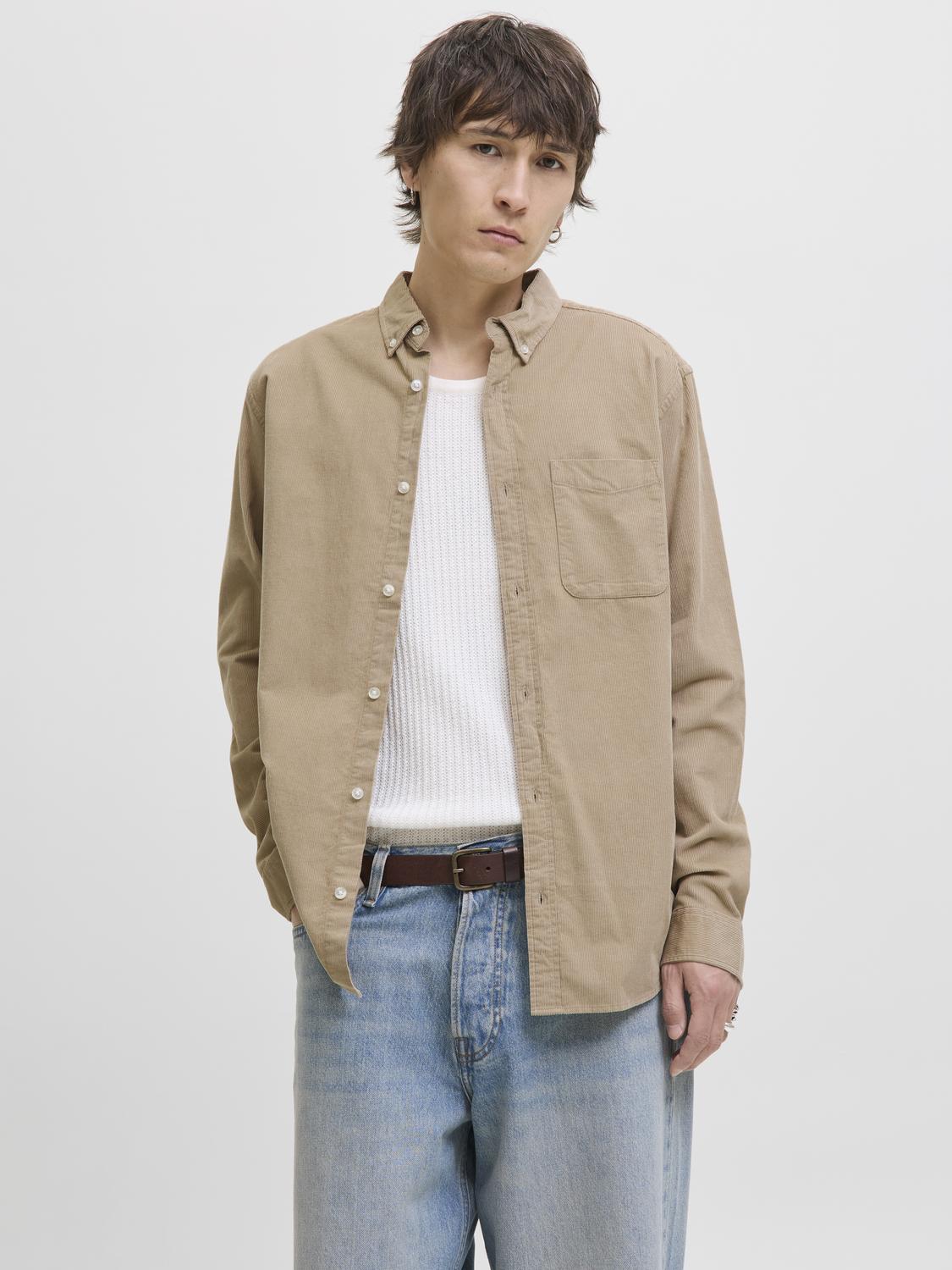 model_shot-front