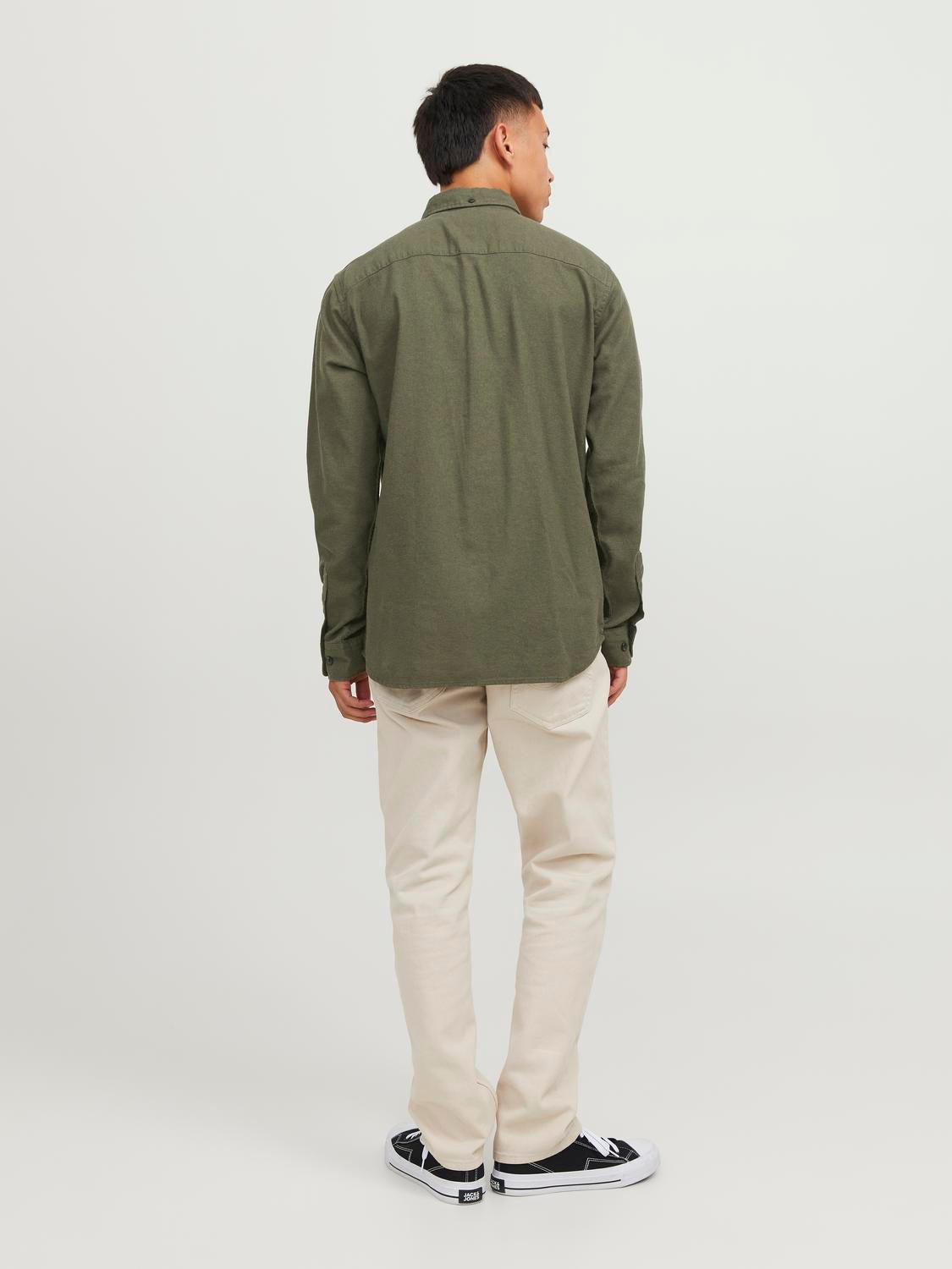 model_shot-back