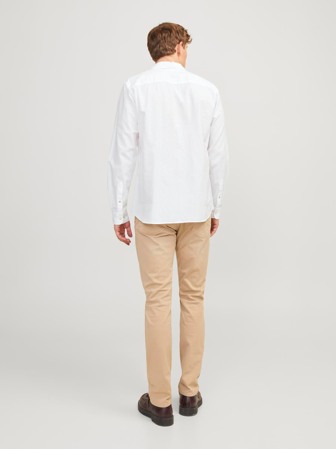 model_shot-front_full