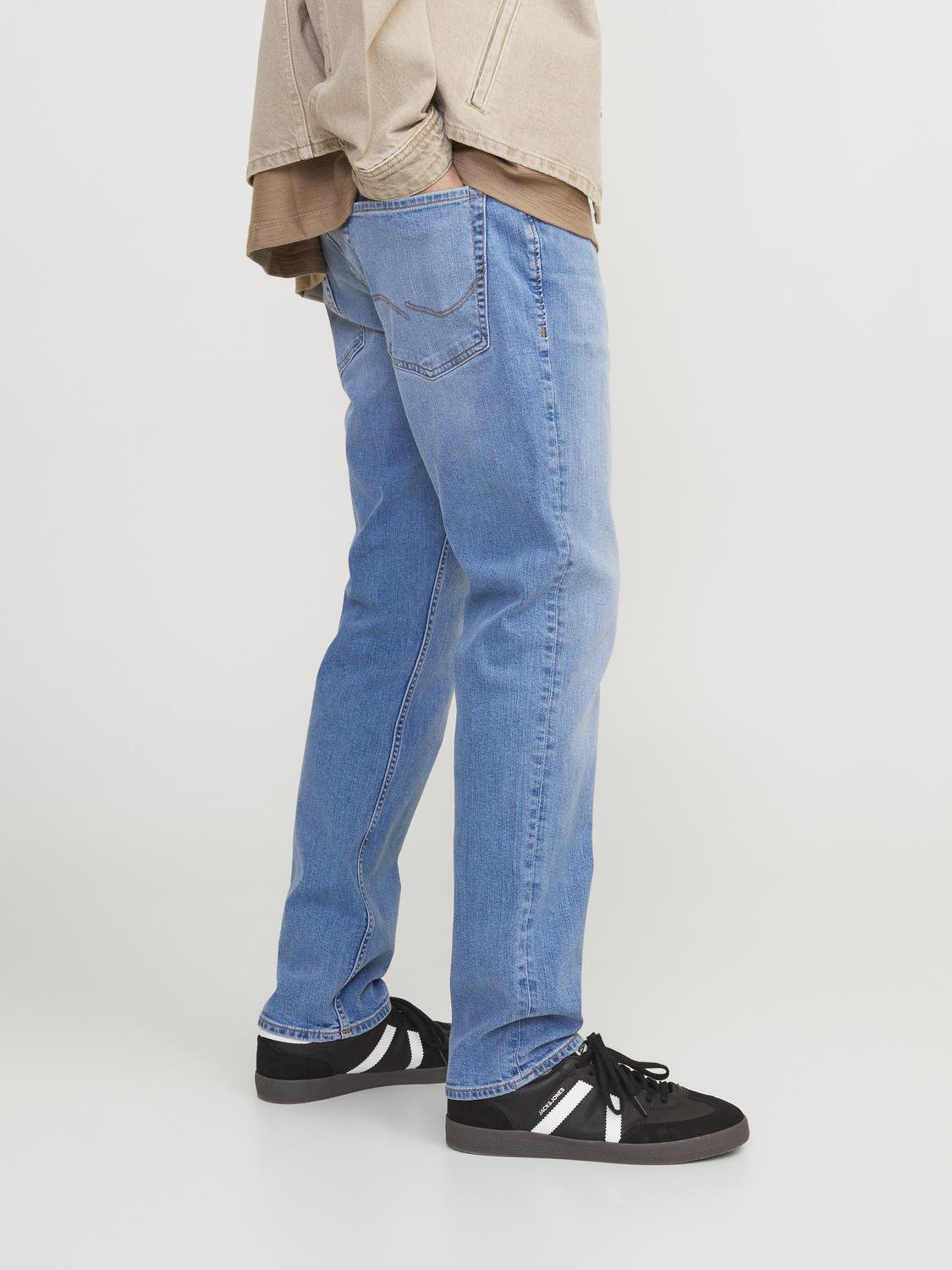 model_shot-detail