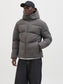 model_shot-front