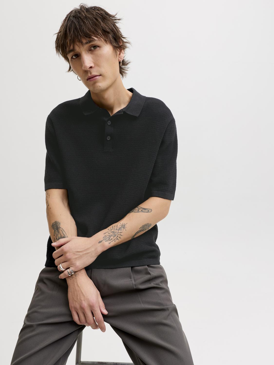 model_shot-creative