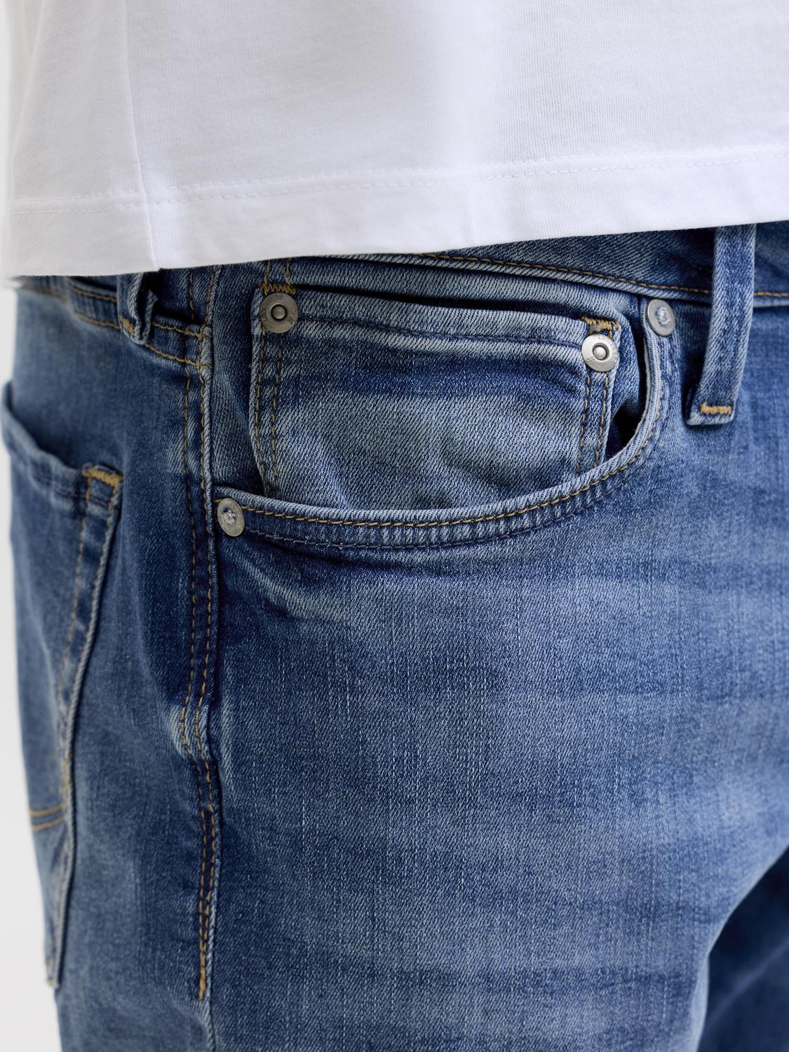 model_shot-detail