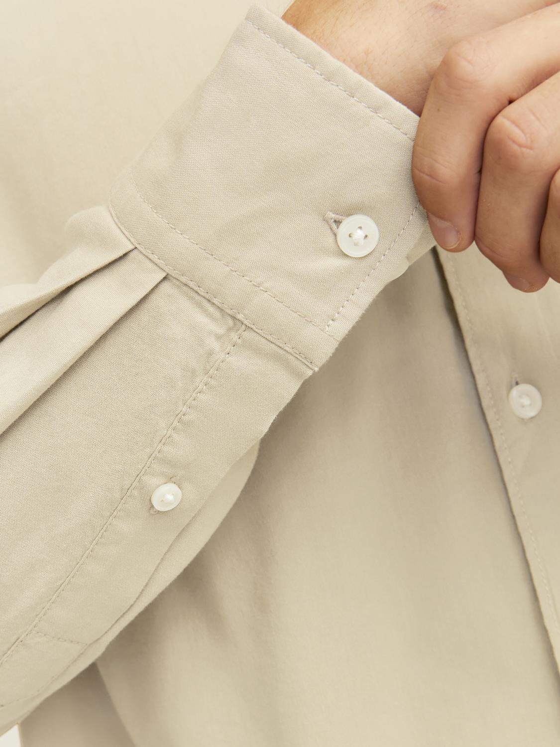 model_shot-detail